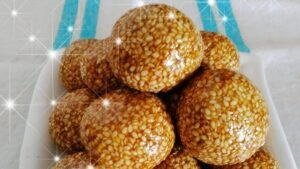 Jaggery mix Jaggery Shakkar Sesam Balls.